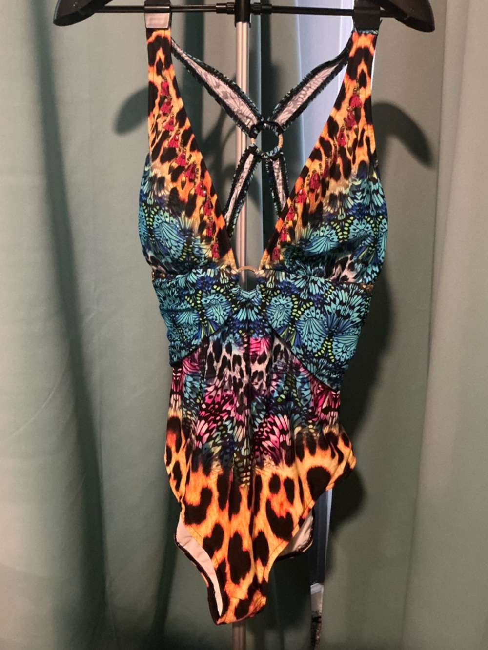 NWT VENUS Ladies size 22 beautiful swimsuit